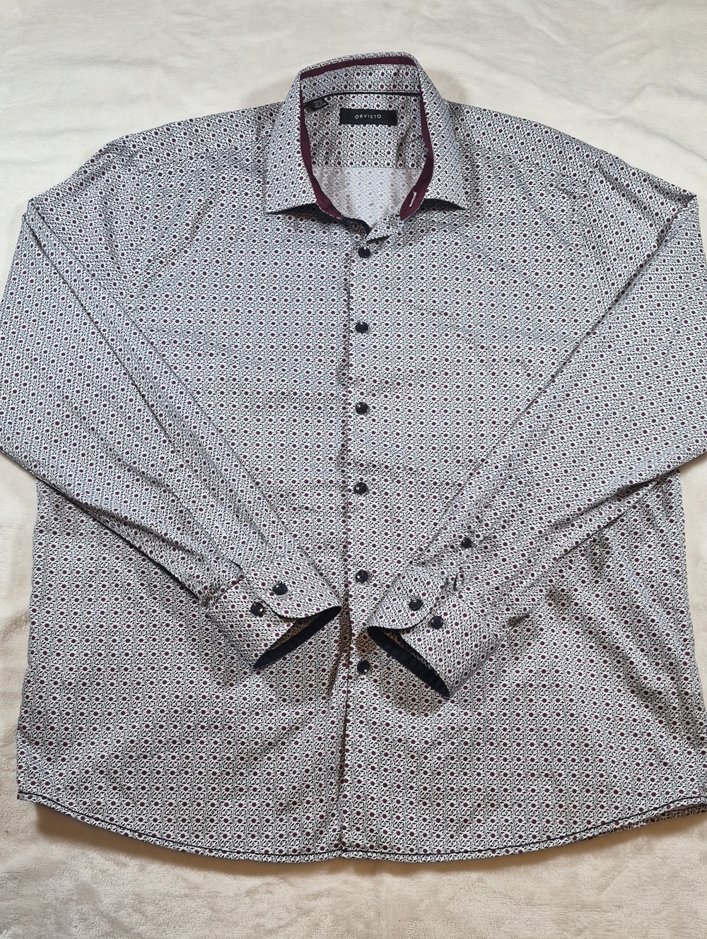 Geo-Print Long-Sleeve Dress Shirt in White with Burgundy Trim
